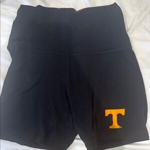 LULULEMON TEXAS UNIVERSITY BIKER SHORTS!! SUPPRR COMFY GREAT CONDITION!